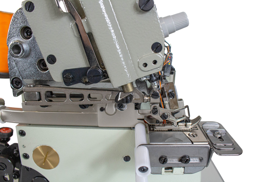 NT-8100-04DM2-24-7/P/C 4 THREADS CYLINDER OVERLOCK SEWING MACHINE NO PULLER