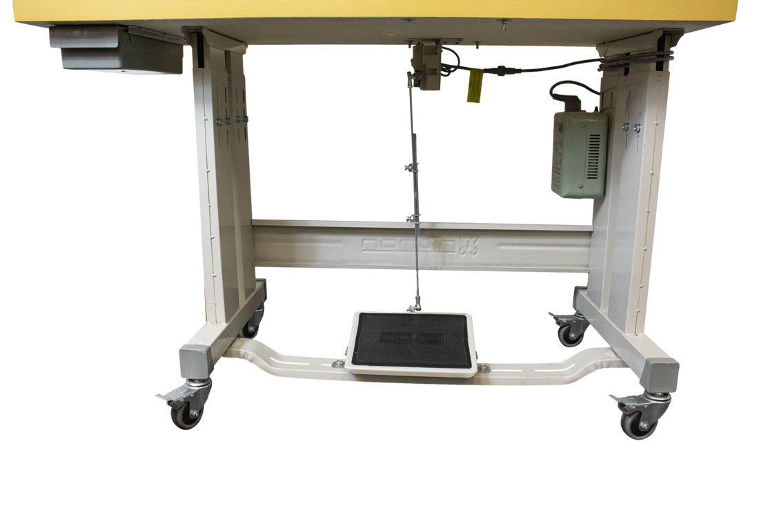 NT-798E BUTTON HOLE SEWING MACHINE