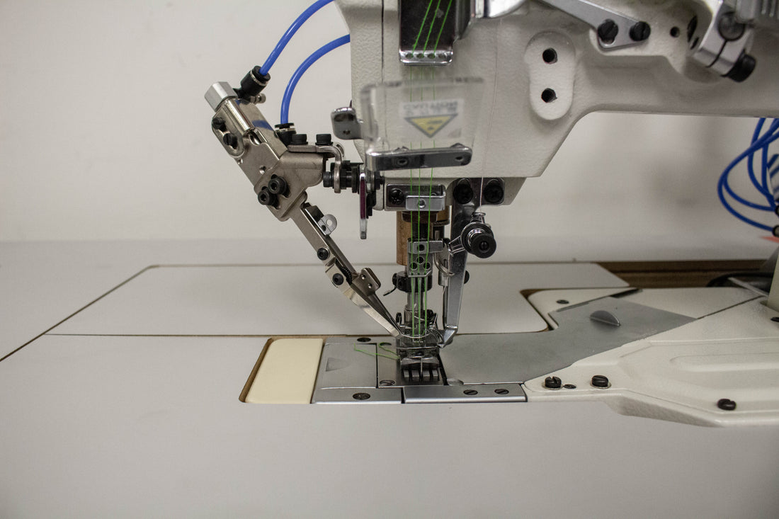 L6700-D-7 /P-A Full Automatic pneumatic cylinder bed Coverstitch sewing machine