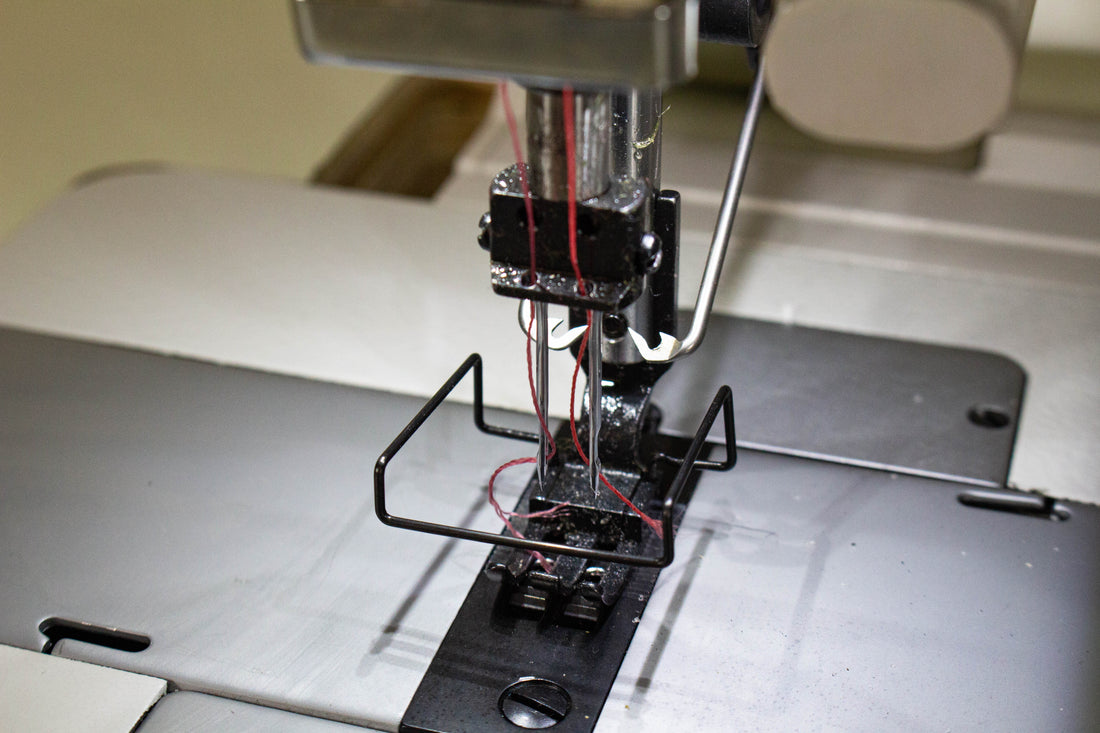 NT-8722-D4 HEAVY DOUBLE NEEDLE SEWING MACHINE W/RAISING TYPE PULLER