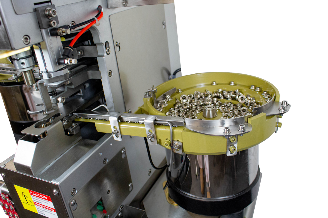 NT-150-SM FULL AUTOMATIC EYELETS SNAP MACHINE