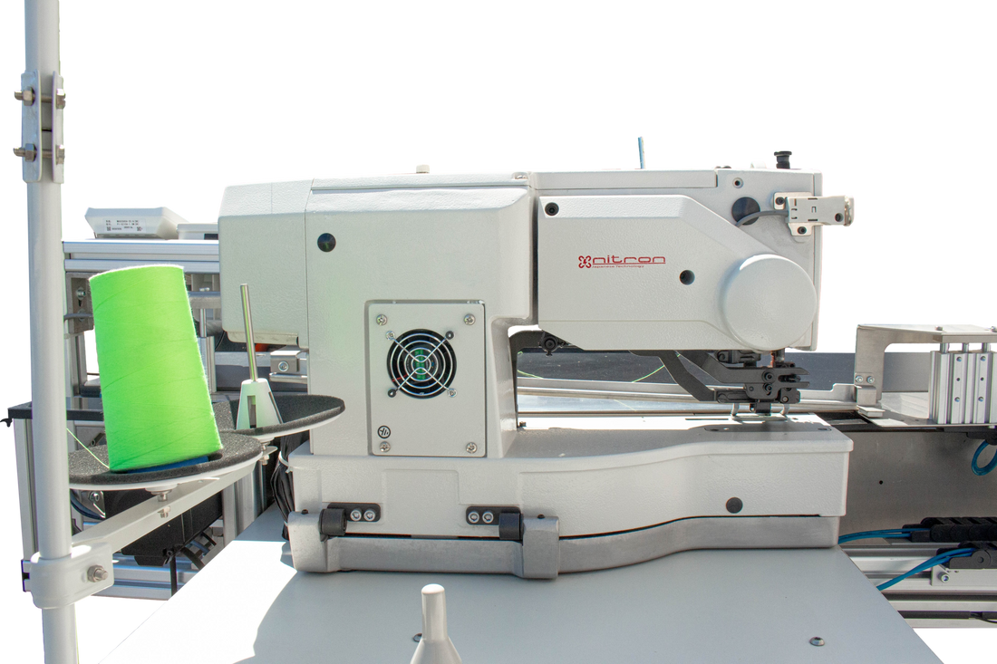 NT-1790-2 FULL AUTOMATIC BUTTON HOLE SEWING MACHINE