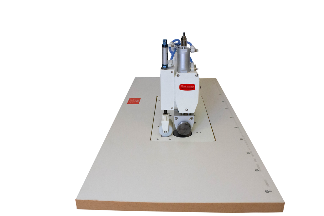 NT-750 MÁQUINA DE COSER ULTRASÓNICA CON PANTALLA TÁCTIL (60MM)