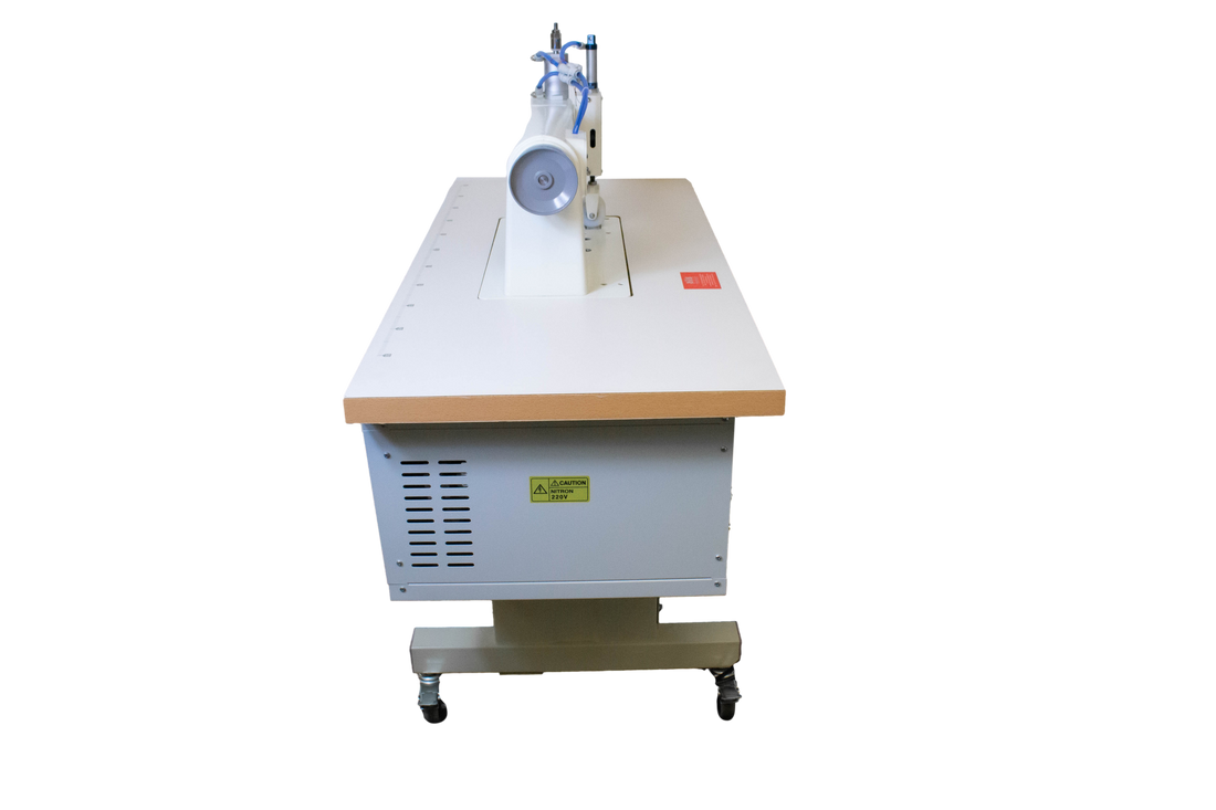 NT-750 MÁQUINA DE COSER ULTRASÓNICA CON PANTALLA TÁCTIL (60MM)